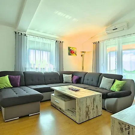 Ferienhaus House Nevenka